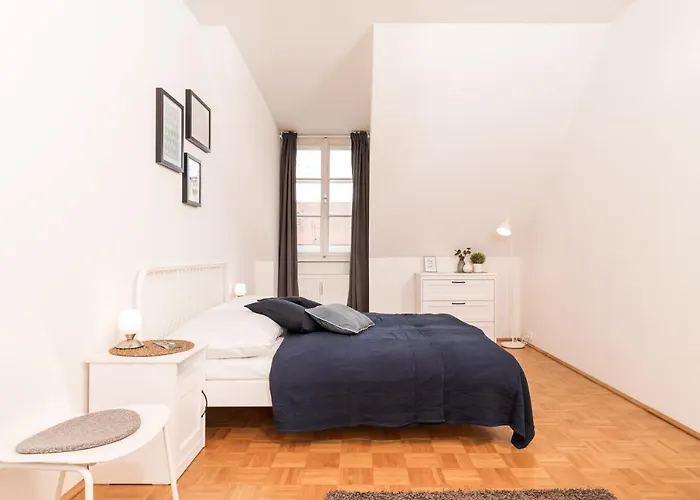 Cozy Kunsthaus * Грац