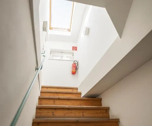 Cozy Kunsthaus * Грац