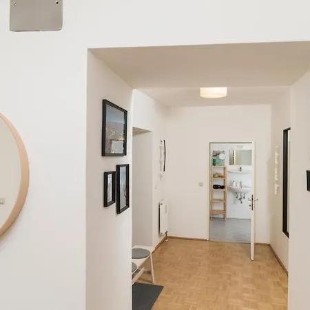 Cozy Kunsthaus Apartman Graz