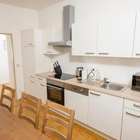 Cozy Kunsthaus Apartment