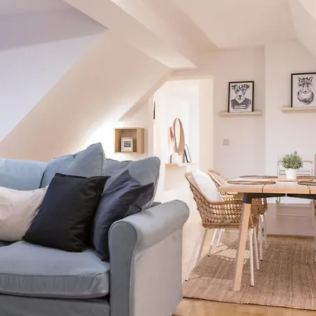 Cozy Kunsthaus Apartment Graz